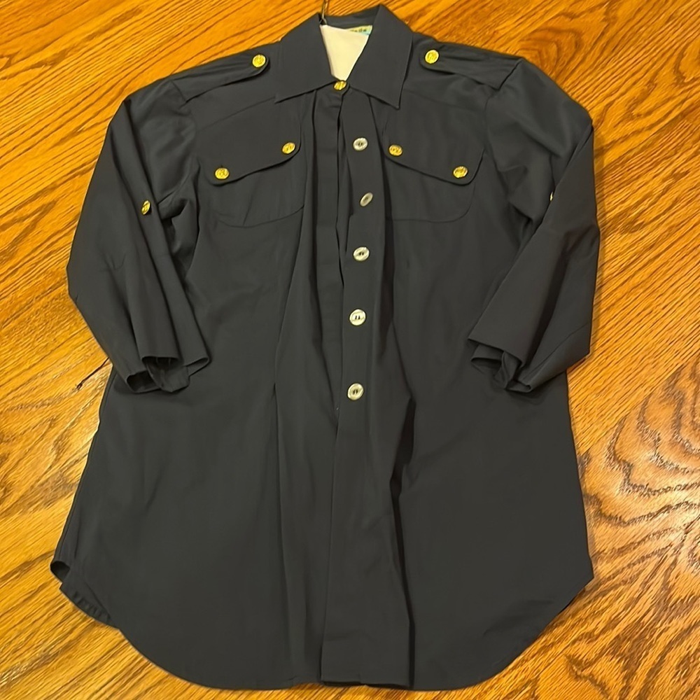 Too-She-She Woman’s Navy Blue Button Down With Belt and Gold Accents Size S